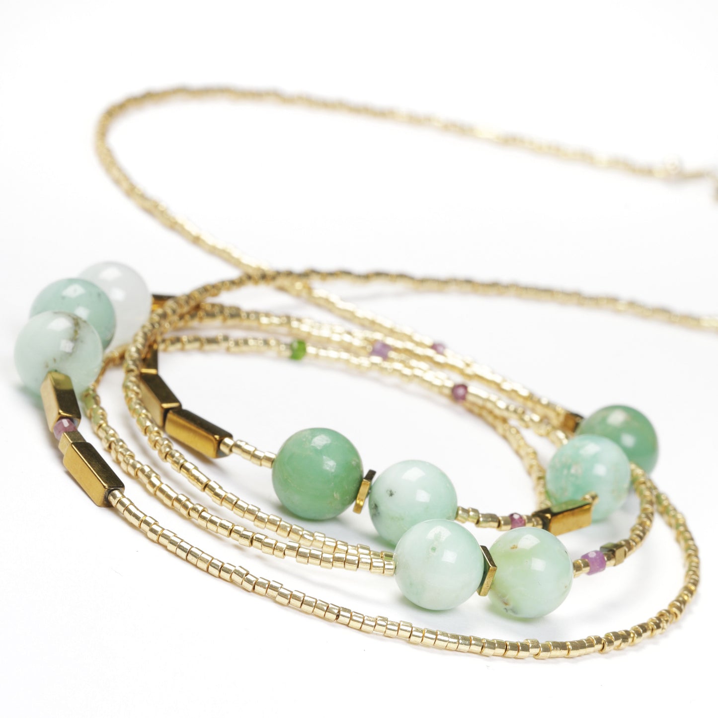 collier sautoir chrysophase vert hematite carree grenat lie de vin diopside fermoir Gold-filled OT journee singuliere
