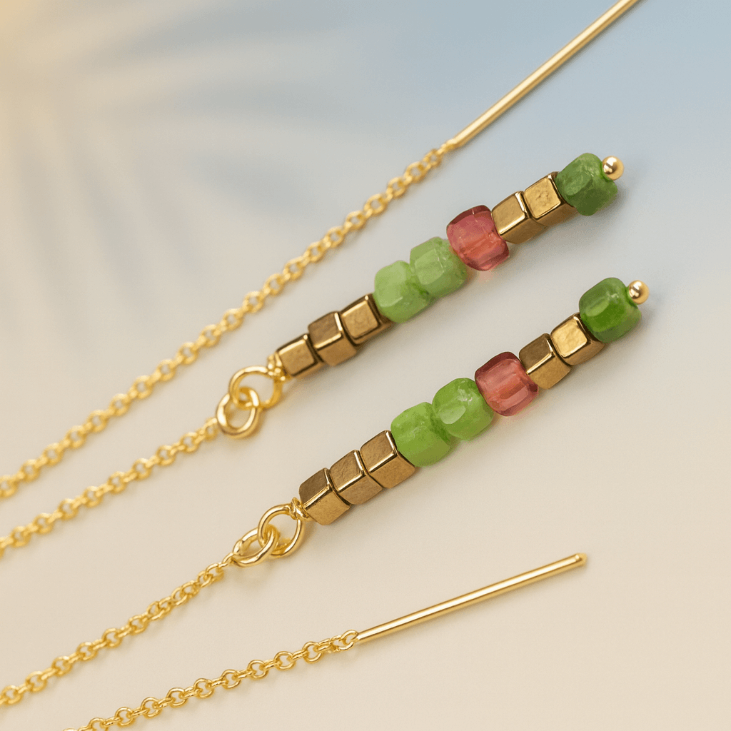 Boucles d'oreilles en Diopside, Grenat lie de vin, perles Miyuki carrées et chainette Gold-Filled
