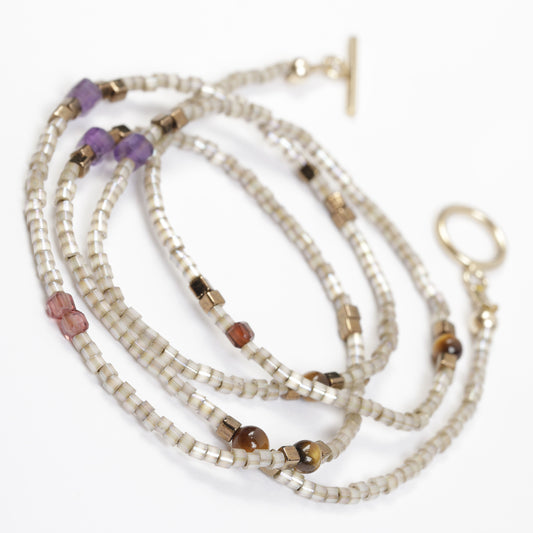 Collier amethyste oeil de tigre perles grenat lie vin Miyuki carree journee singuliere