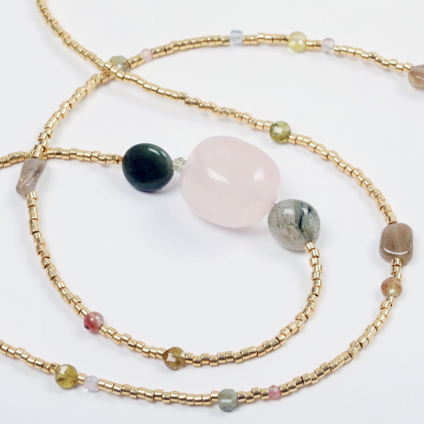 Collier en Miyuki, Tourmaline, Quartz, Cristal, Swarovski, Turquoise africaine, Fluorine et fermoir en Gold-filled